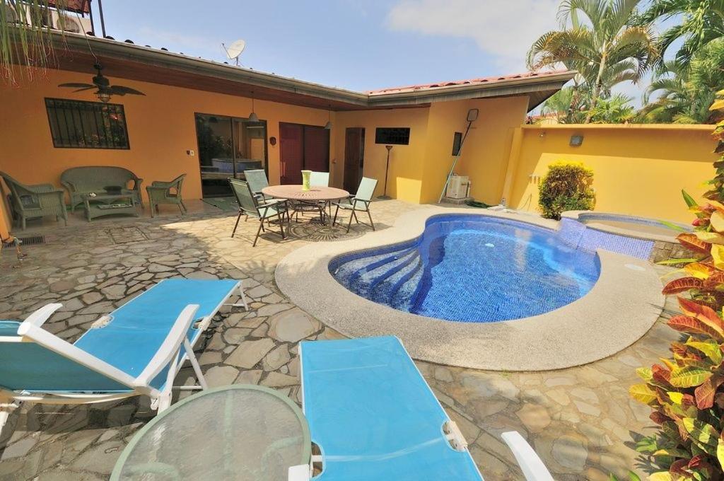 Casa Suenos- Iconic 4Br Home With Private Pool Jaco Exterior photo